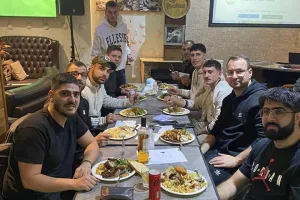 Χριστουγιενιάτικο δείπνο στο Φρέναρος (φώτος)