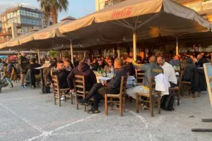 «Βουλιάζει» ο Βόλος από τους φίλους της ΑΕΚ (φώτος)