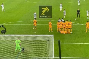 Βίντεο kerkida-Ο Μέσι με φάουλ "άγγιξε" το 2-0