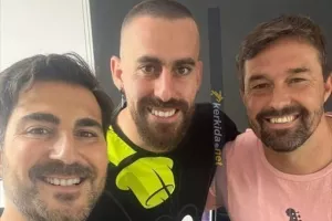 (ΦΩΤΟ Kerkida) Σανγκόι με Χάμπο για... κούρεμα!