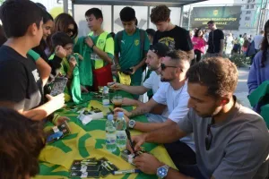 Χριστουγεννιάτικο Fan Day (φώτος)
