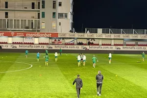 Νέα Σαλαμίνα - ΑΕΚ: Καθάρισε σε πέντε λεπτά και έπιασε κορυφή