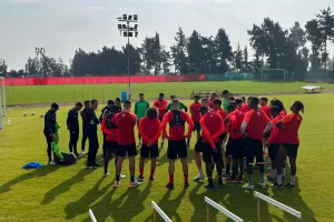Οι "καλημέρες" της Νέας Σαλαμίνας και η δουλειά για Ακρίτα 
