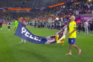 Όλη η Βραζιλία στο πλευρό του Πελέ!
