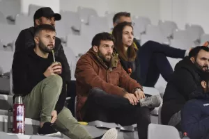 Άρης-ΑΠΟΕΛ: Το... μοίρασαν με Στρούσκι και Μαρκίνιος, "γαλαζοκίτρινα" Χριστούγεννα στη κορυφή (φώτος)