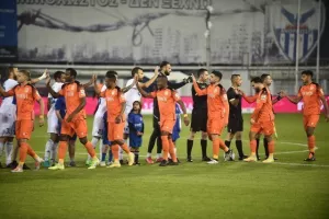 (ΟΡΙΣΤΙΚΗ ΔΙΑΚΟΠΗ) Ανόρθωση 0-2 Καρμιώτισσα (Φώτος)
