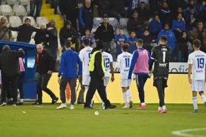 (ΟΡΙΣΤΙΚΗ ΔΙΑΚΟΠΗ) Ανόρθωση 0-2 Καρμιώτισσα (Φώτος)