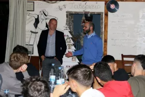 Ανόρθωση: Με την παρουσία του CEO δεξιώθηκε τις Ακαδημίες 