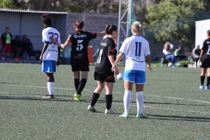 Καρμιώτισσα Χρυσομηλιά-Apollon Ladies (Φωτορεπορτάζ)