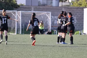 Καρμιώτισσα Χρυσομηλιά-Apollon Ladies (Φωτορεπορτάζ)