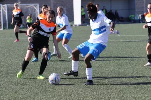 Καρμιώτισσα Χρυσομηλιά-Apollon Ladies (Φωτορεπορτάζ)