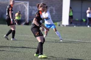 Καρμιώτισσα Χρυσομηλιά-Apollon Ladies (Φωτορεπορτάζ)