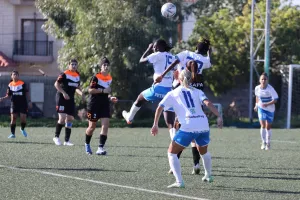 Καρμιώτισσα Χρυσομηλιά-Apollon Ladies (Φωτορεπορτάζ)