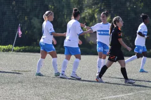 Καρμιώτισσα Χρυσομηλιά-Apollon Ladies (Φωτορεπορτάζ)
