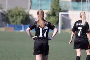 Καρμιώτισσα Χρυσομηλιά-Apollon Ladies (Φωτορεπορτάζ)