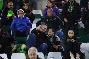 Δόξα – ΑΕΚ: "Καρδιοχτύπησε" αλλά... απέδρασε με Γκιούρτσο! (Φώτος)