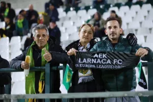 Δόξα – ΑΕΚ: "Καρδιοχτύπησε" αλλά... απέδρασε με Γκιούρτσο! (Φώτος)