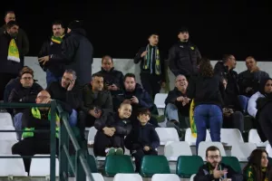 Δόξα – ΑΕΚ: "Καρδιοχτύπησε" αλλά... απέδρασε με Γκιούρτσο! (Φώτος)