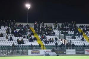 Δόξα – ΑΕΚ: "Καρδιοχτύπησε" αλλά... απέδρασε με Γκιούρτσο! (Φώτος)