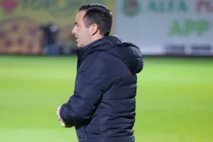 Δόξα – ΑΕΚ: "Καρδιοχτύπησε" αλλά... απέδρασε με Γκιούρτσο! (Φώτος)