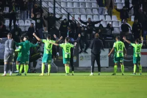 Δόξα – ΑΕΚ: "Καρδιοχτύπησε" αλλά... απέδρασε με Γκιούρτσο! (Φώτος)