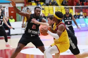 Ήττα από Μπάμπεργκ παρά την υπερπροσπάθεια για Κεραυνό (φώτος)