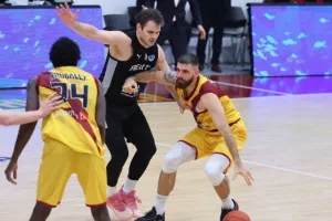 Ήττα από Μπάμπεργκ παρά την υπερπροσπάθεια για Κεραυνό (φώτος)