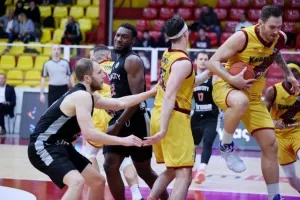 Ήττα από Μπάμπεργκ παρά την υπερπροσπάθεια για Κεραυνό (φώτος)