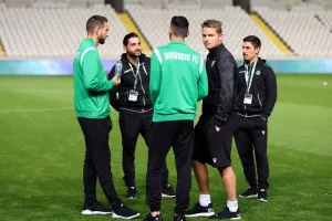 Κουβεντούλα με Χούμποτσαν