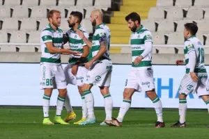 Ομόνοια - Καρμιώτισσα: Κάθε λάθος... γκολ και "πράσινη" τεσσάρα!  (Φώτος)