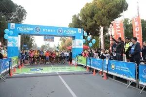 (ΦΩΤΟΣ) "Quantum Nicosia Marathon 2022"