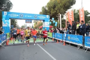 (ΦΩΤΟΣ) "Quantum Nicosia Marathon 2022"