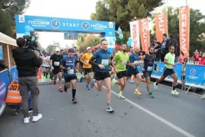 (ΦΩΤΟΣ) "Quantum Nicosia Marathon 2022"
