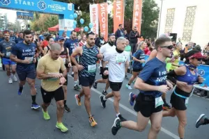 (ΦΩΤΟΣ) "Quantum Nicosia Marathon 2022"