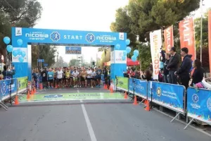 (ΦΩΤΟΣ) "Quantum Nicosia Marathon 2022"