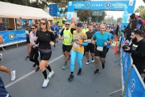 (ΦΩΤΟΣ) "Quantum Nicosia Marathon 2022"