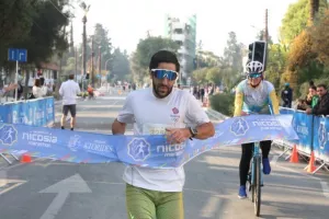 (ΦΩΤΟΣ) "Quantum Nicosia Marathon 2022"