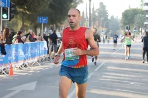 (ΦΩΤΟΣ) "Quantum Nicosia Marathon 2022"