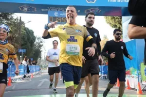 (ΦΩΤΟΣ) "Quantum Nicosia Marathon 2022"