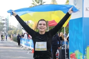 (ΦΩΤΟΣ) "Quantum Nicosia Marathon 2022"
