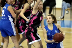 "Διπλό" για Youth Stars (φώτος)