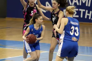 "Διπλό" για Youth Stars (φώτος)