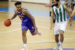 Δραματικό... διπλό για το ΑΠΟΕΛ στο "αιώνιο" με buzzer beater! (ΦΩΤΟΣ)