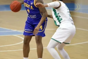 Δραματικό... διπλό για το ΑΠΟΕΛ στο "αιώνιο" με buzzer beater! (ΦΩΤΟΣ)
