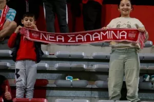 (ΦΩΤΟΡΕΠΟΡΤΑΖ) Ο κόσμος στο "Αμμόχωστος Επιστροφή" 