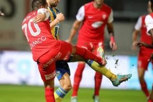 Νέα Σαλαμίνα-ΑΠΟΕΛ: Το "τρένο" του Μιλόγεβιτς πέρασε και από το "Αμμόχωστος"! (φώτος)