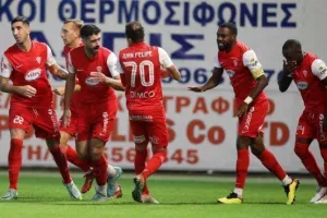 Νέα Σαλαμίνα-ΑΠΟΕΛ: Το "τρένο" του Μιλόγεβιτς πέρασε και από το "Αμμόχωστος"! (φώτος)