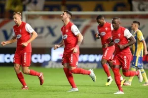 Νέα Σαλαμίνα-ΑΠΟΕΛ: Το "τρένο" του Μιλόγεβιτς πέρασε και από το "Αμμόχωστος"! (φώτος)