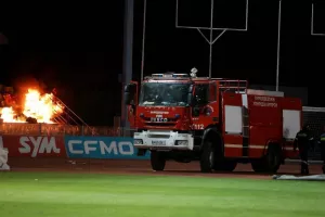 ΦΩΤΟΡΕΠΟΡΤΑΖ-ΤΣΙΡΕΙΟ/Γήπεδο ή πολεμικό πεδίο;;