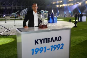 Ολες οι προσωπικότητες του Απόλλωνα που μετέφεραν τα τρόπαια στο νέο γήπεδο (φώτος)